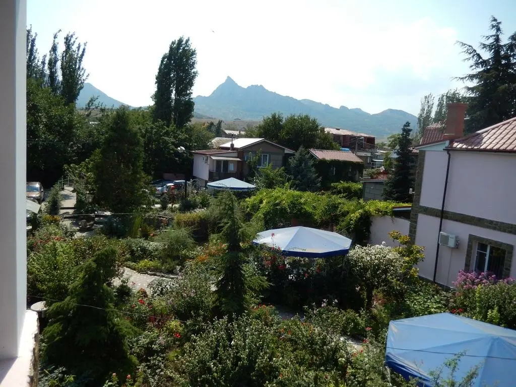 Коктебель: Villa Lira Guest House