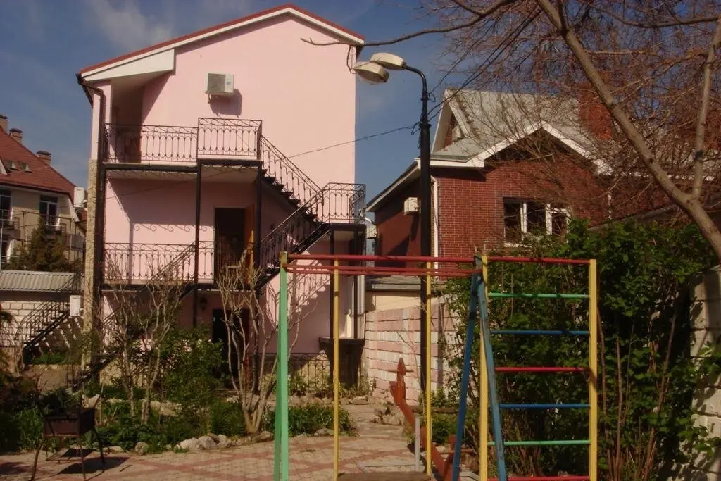 Коктебель: Villa Lira Guest House