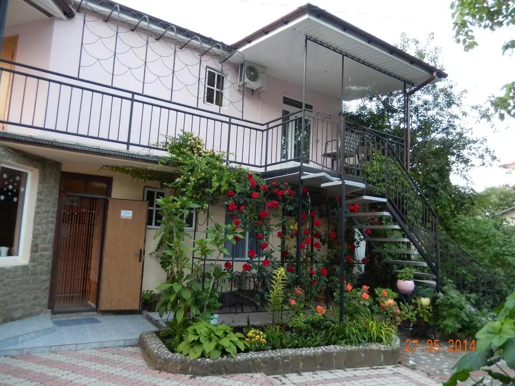 Коктебель: Villa Lira Guest House