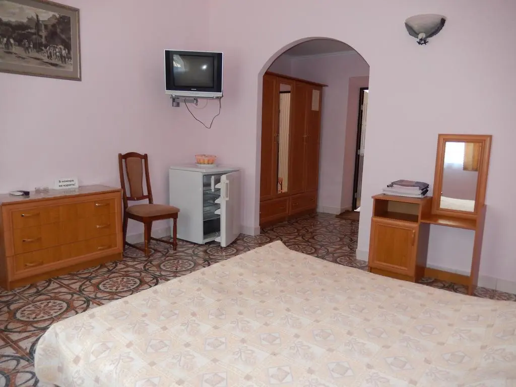 Коктебель: Villa Lira Guest House