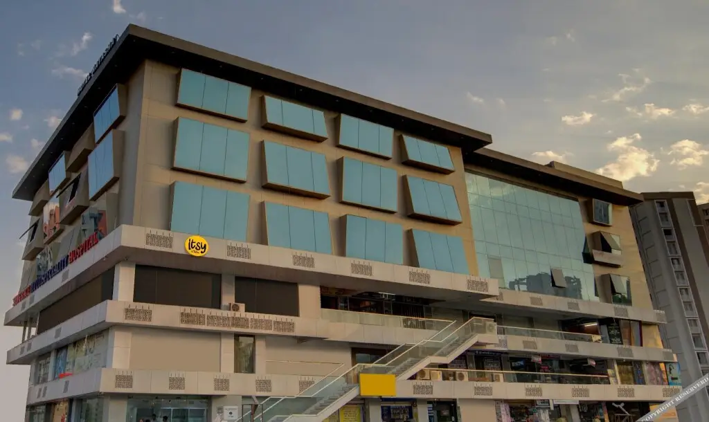 Itsy Hotels Natasha, Vesu, Surat — фото 1
