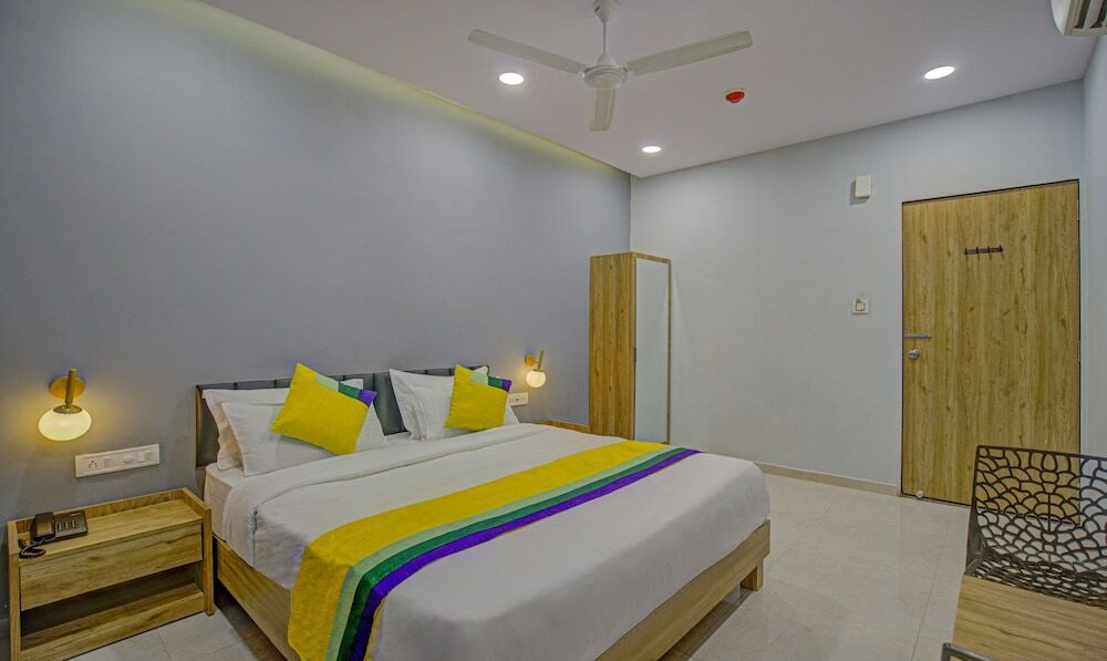 Сурат: Itsy Hotels Natasha, Vesu, Surat