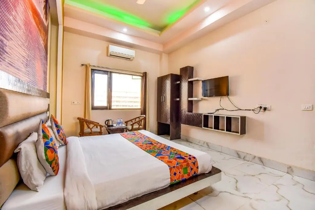 Дехрадун: Fabhotel Prime Shubh ISBT