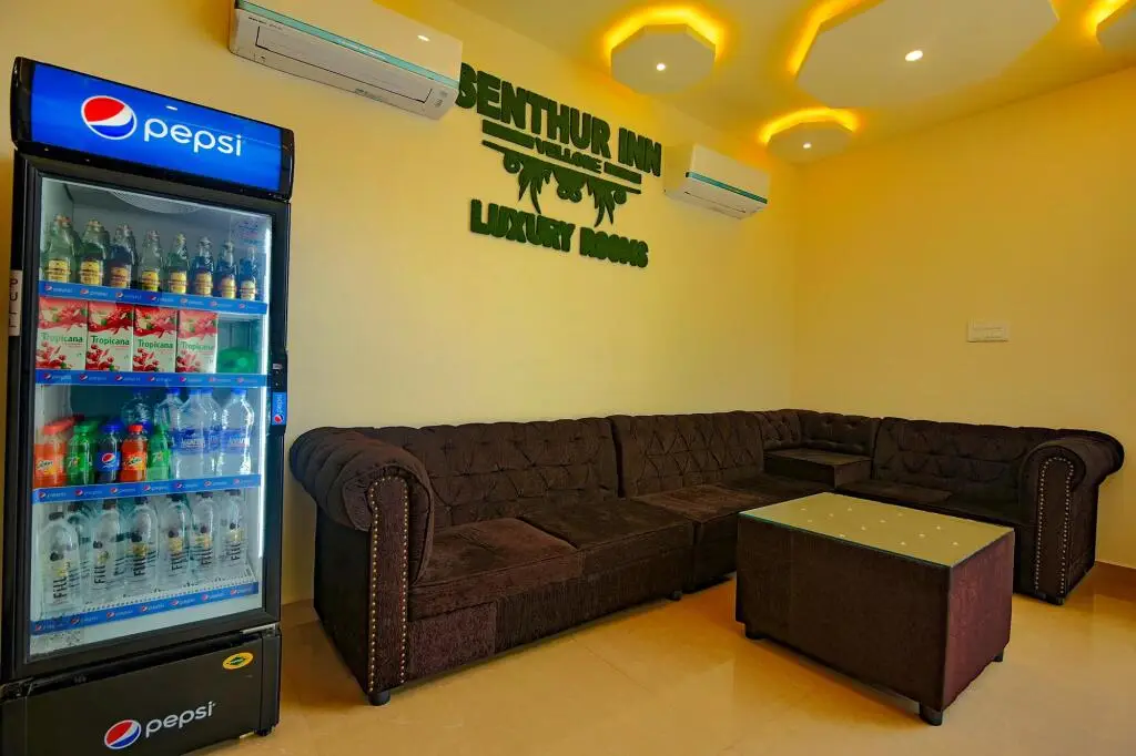 Веллор: FabHotel Senthur Inn