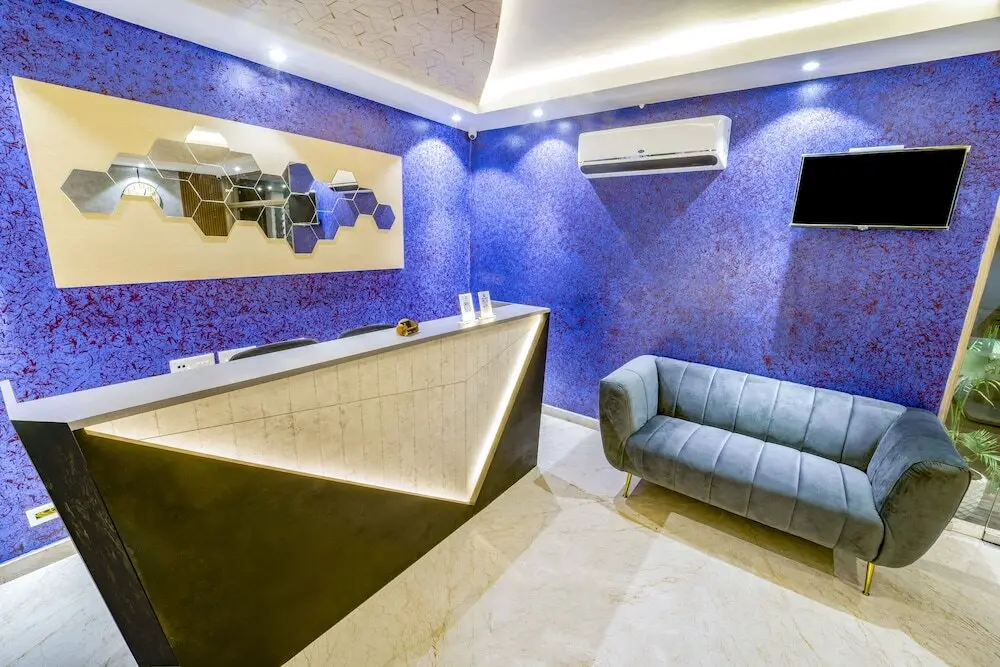 Пудучерри: FabHotel JR Residency