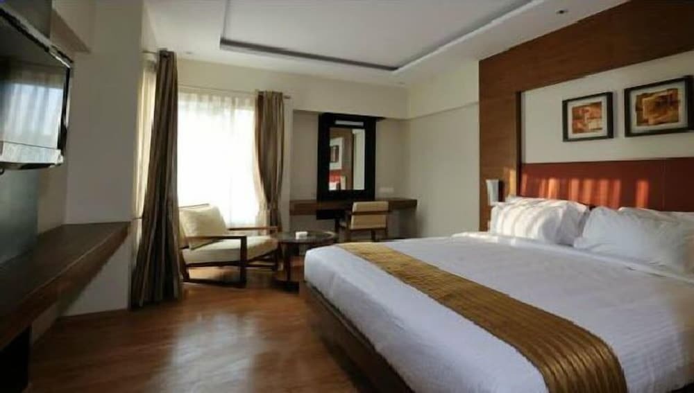 Пуна: FabHotel Prime JM Four