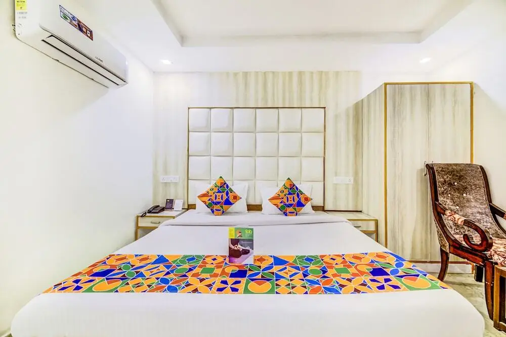 Чандигарх: FabHotel Trist