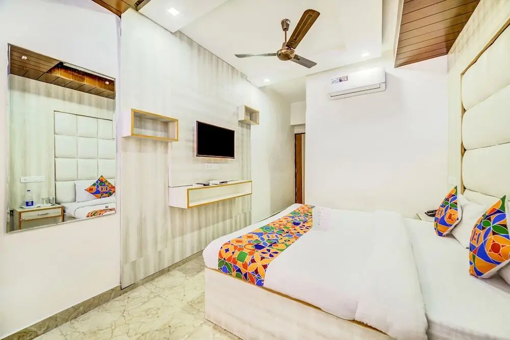 Чандигарх: FabHotel Trist