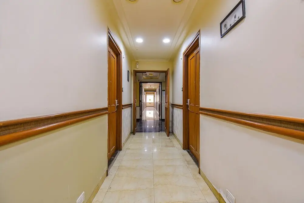 Вакад: Fabhotel Sr Wakad