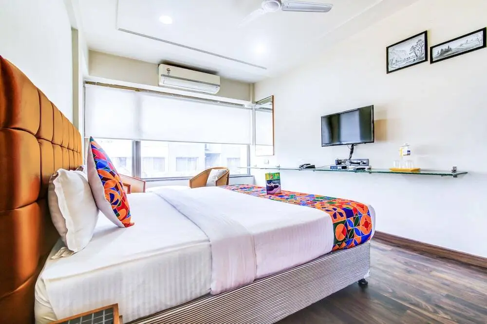 Вакад: Fabhotel Sr Wakad