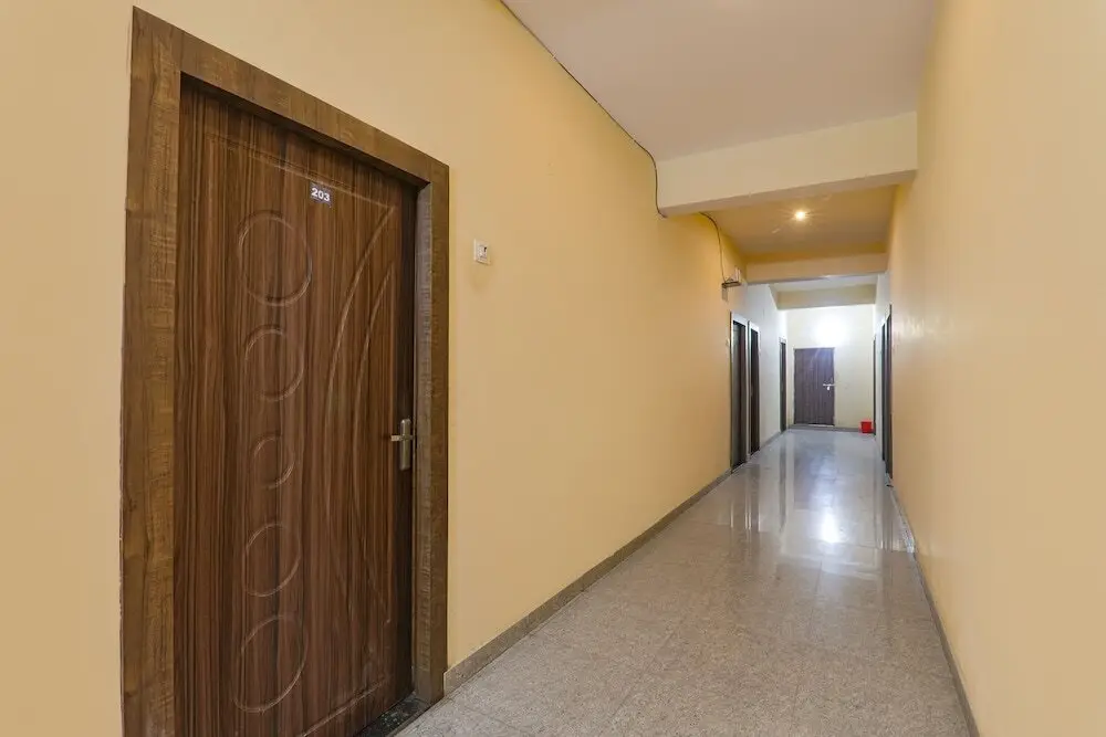 Канпур: Fabhotel Gsv Inn
