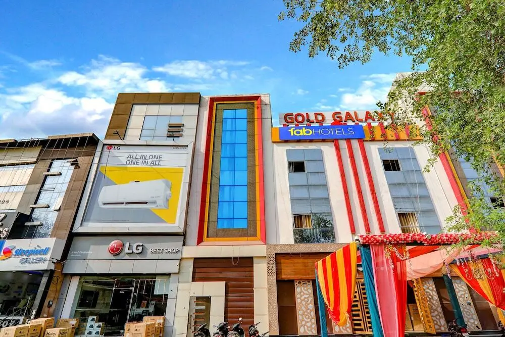 Fabhotel Gold Galaxy — фото 1