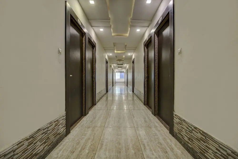Бхопал: Fabhotel Csfc
