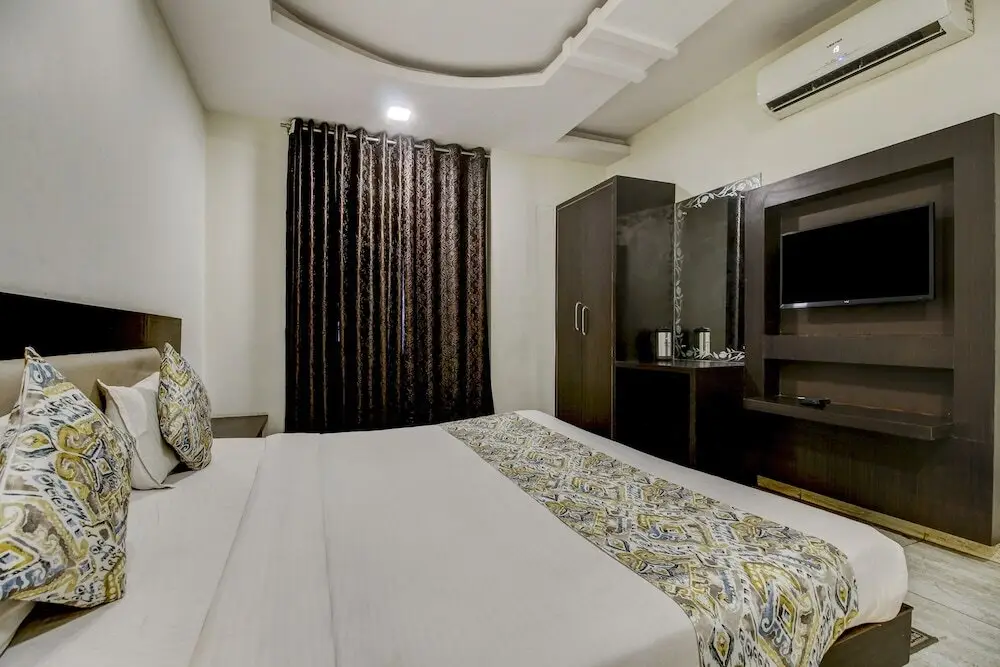 Бхопал: Fabhotel Csfc