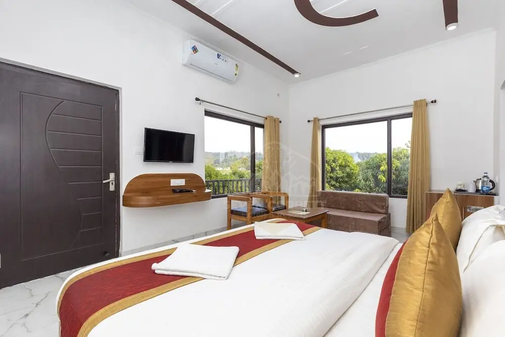 Наинитал: Seven Corbett Resort