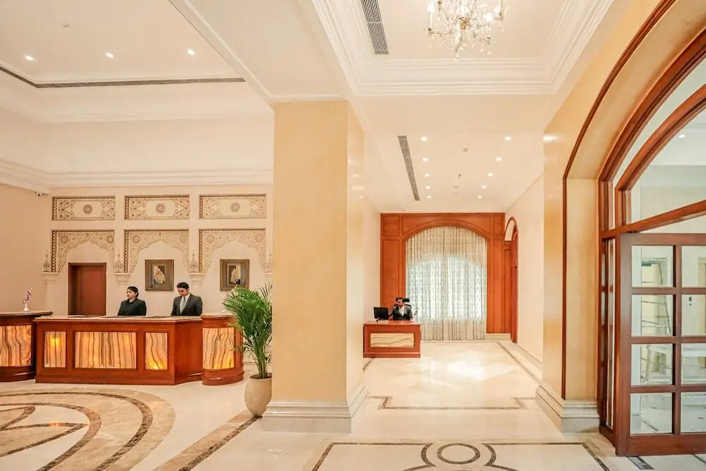 Regenta Central Lucknow by Royal Orchid Hotels Limited — фото 1