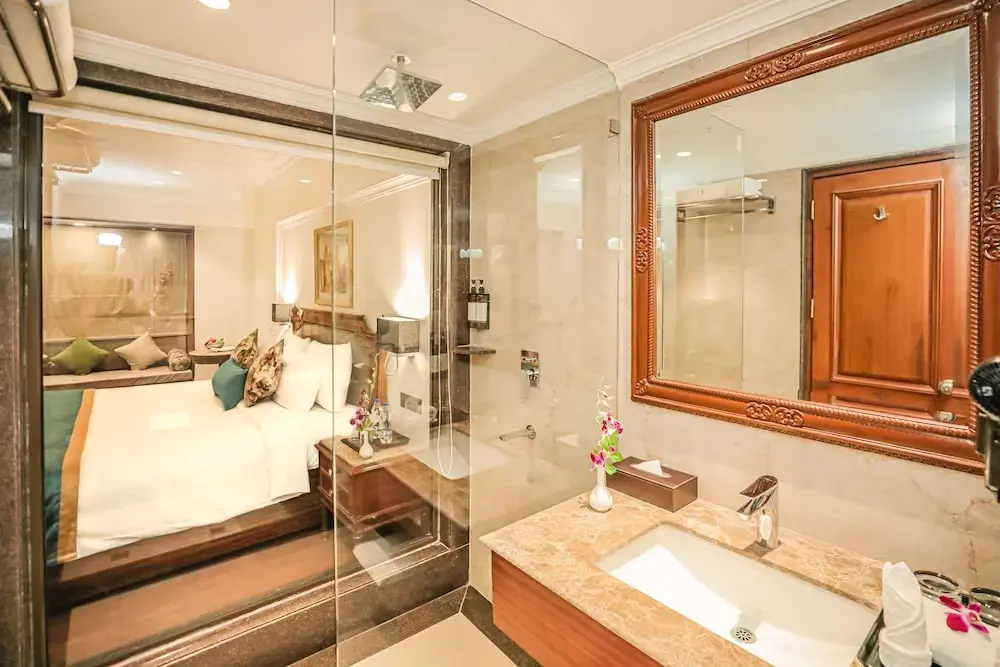 Лакхнау: Regenta Central Lucknow by Royal Orchid Hotels Limited