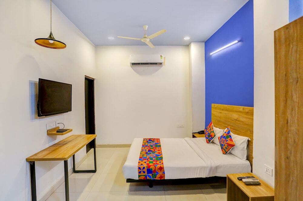 Джайпур: Collection O 40206 Govind Marg
