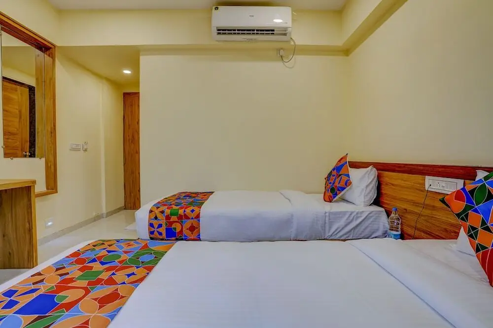 Пуна: Fabhotel Crystal Homes