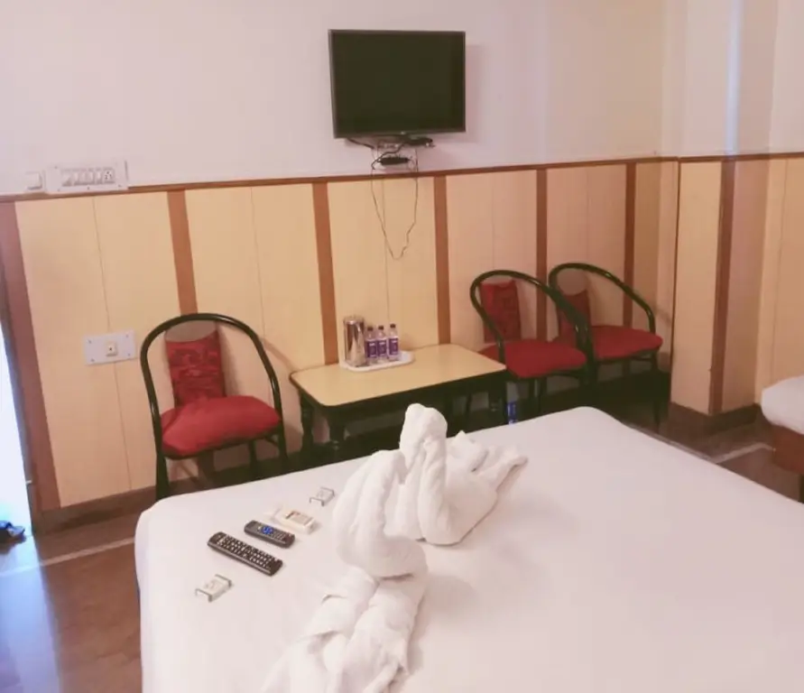 Бангалор: Fabhotel Shivaals Residency