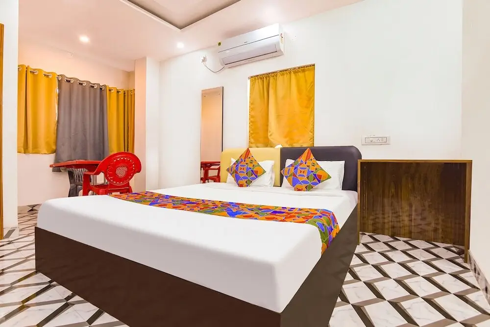 Колката: Fabhotel Amar Raj Regency