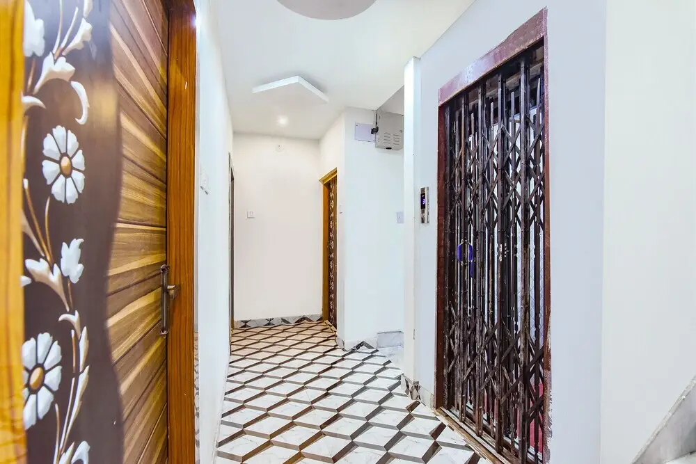 Колката: Fabhotel Amar Raj Regency