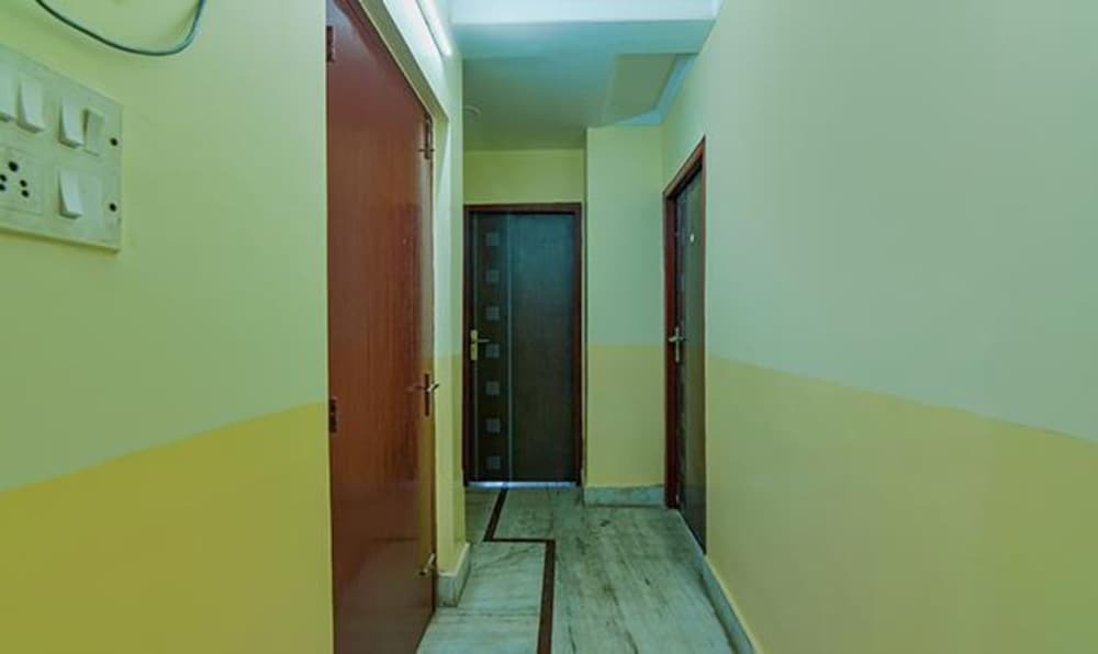 Колката: FabExpress Yatika Residency