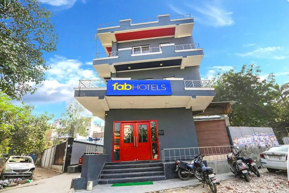 FabExpress F9 Britannia Chowk — фото 1