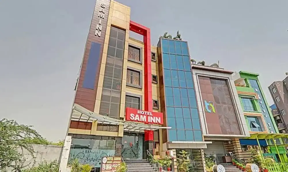 Fabhotel Sam Inn — фото 1