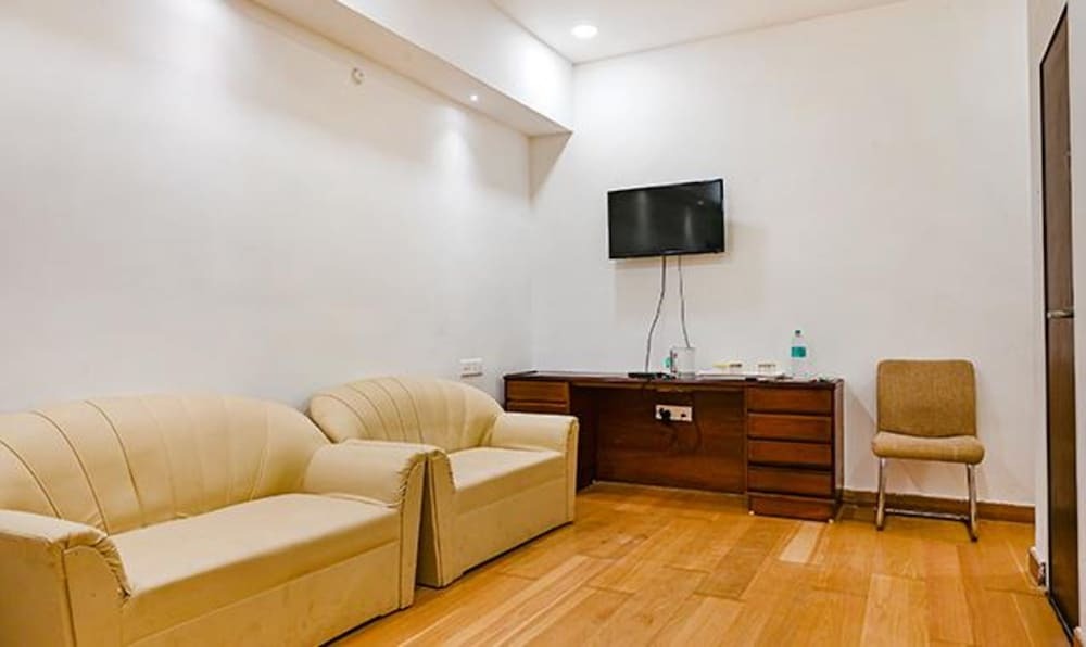 Бхопал: Fabhotel Shubh Shaleen Springs