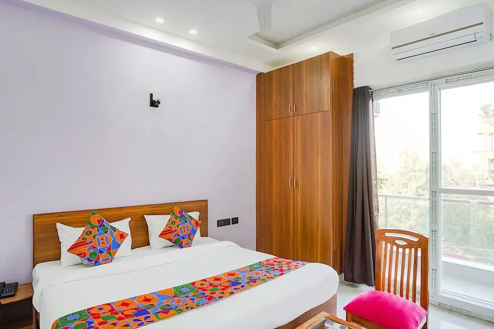 Нойда: FabHotel Sunrise Noida Sector 56