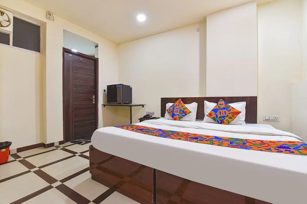 Джайпур: FabHotel Monark