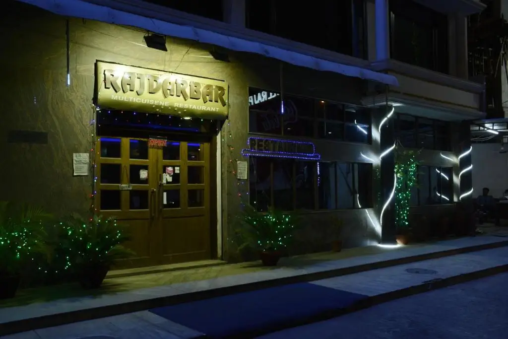 FabHotel Raj Darbar — фото 1