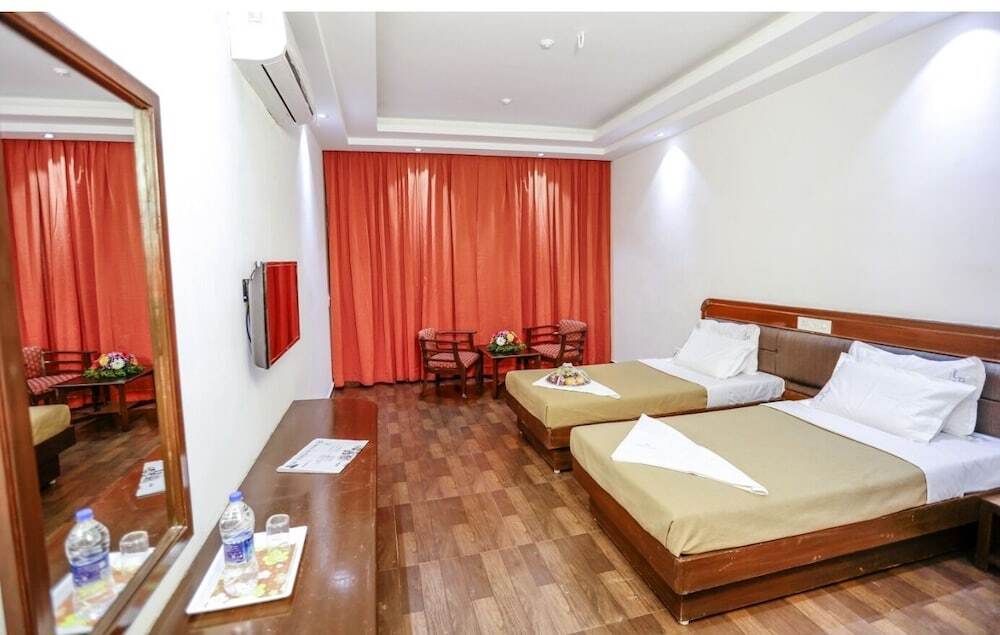 Хубли: Hotel Trupti International Hubli