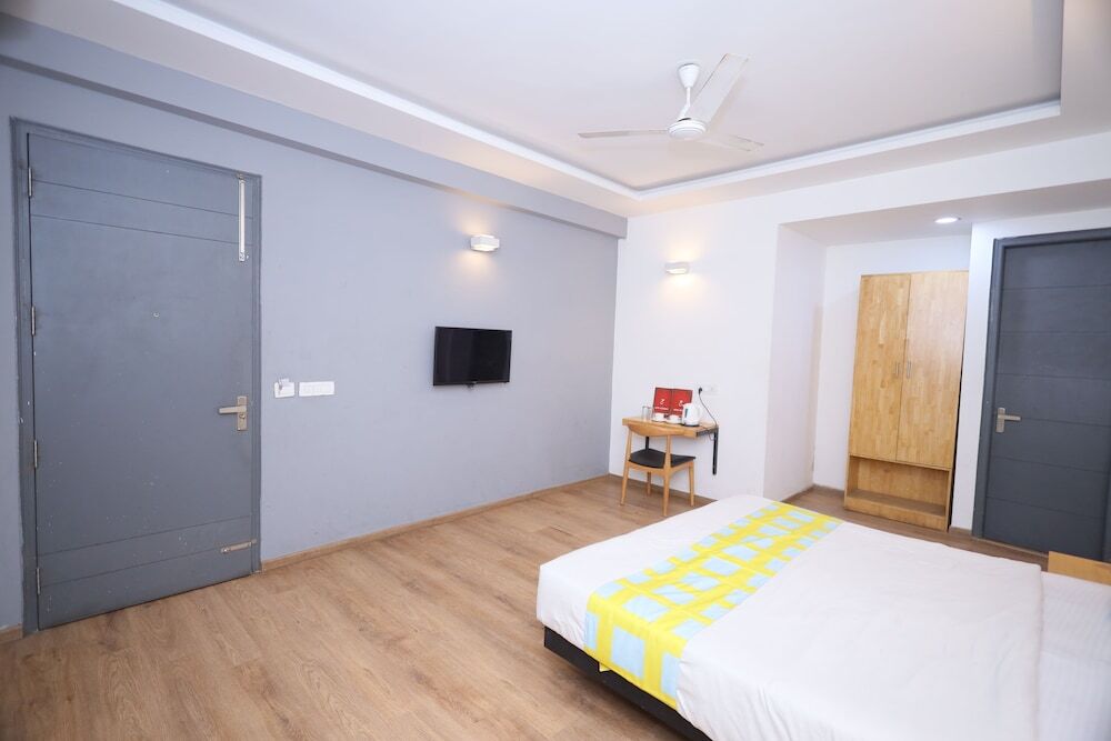 Гуруграм: Wedlock Hotels