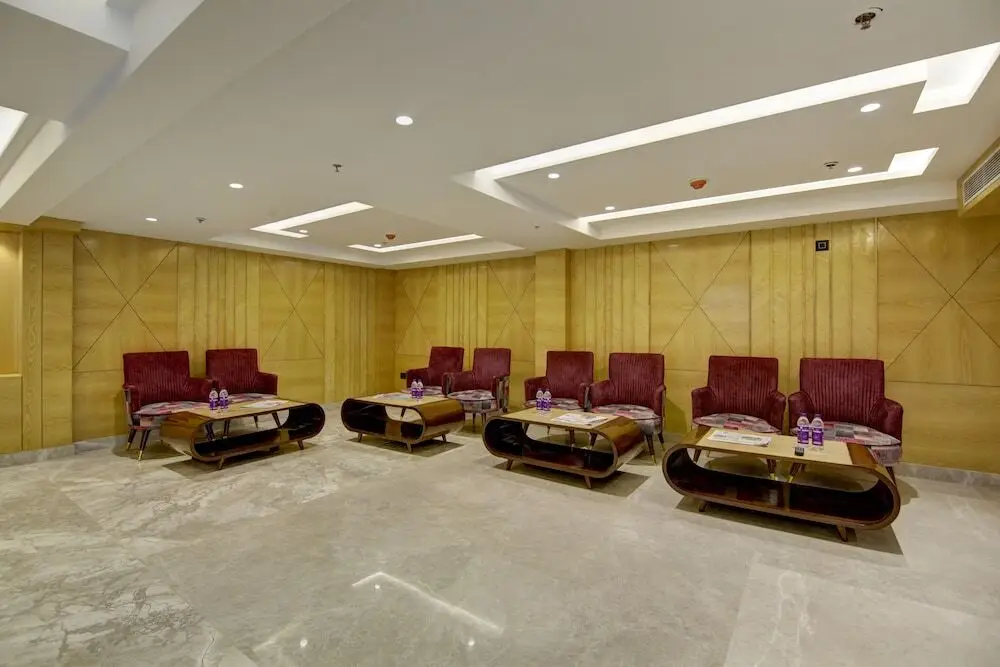 Нью-Дели: The Leena International - New Delhi