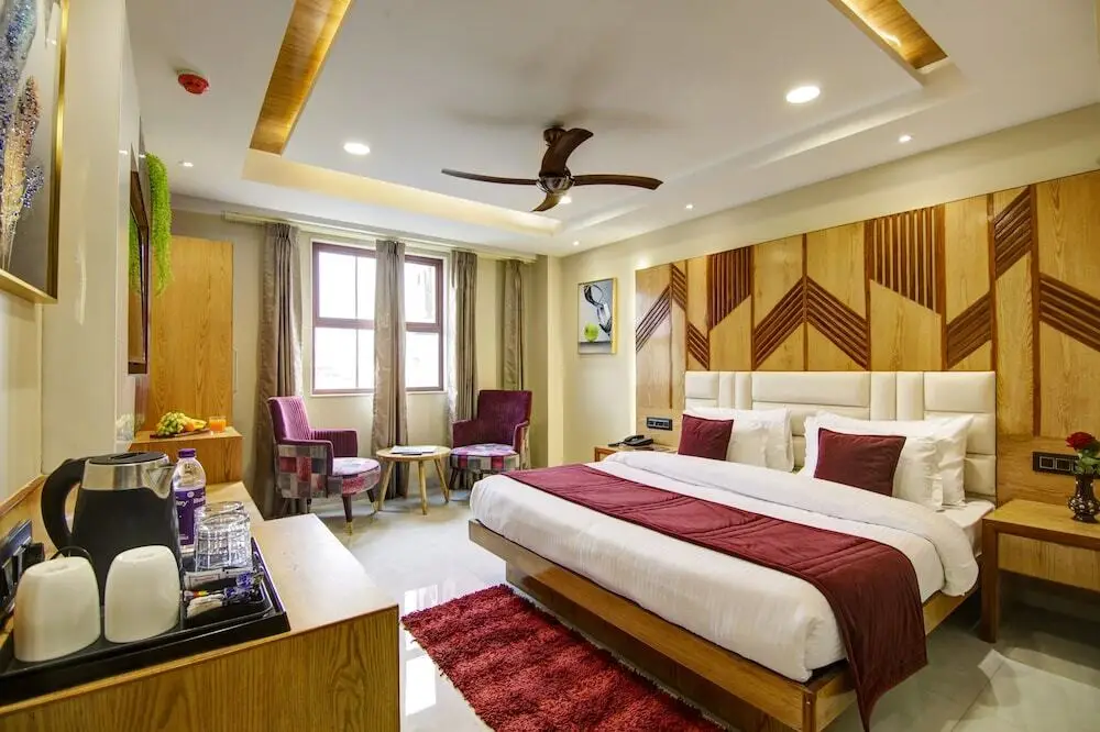 Нью-Дели: The Leena International - New Delhi