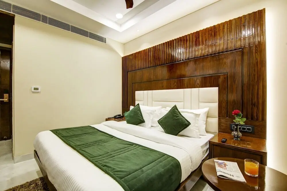 Нью-Дели: The Leena International - New Delhi