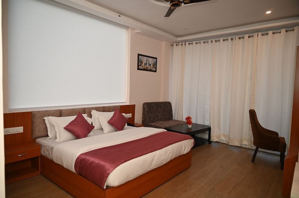Кангра: Hotel Sagar Residency- Best Mountain View Hotel In Palampur