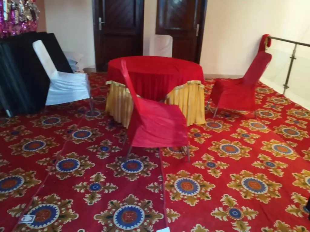 Нойда: Hotel The Royal Palm