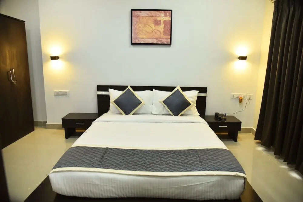 Колката: The Altruist Business Stays - New Town, Kolkata