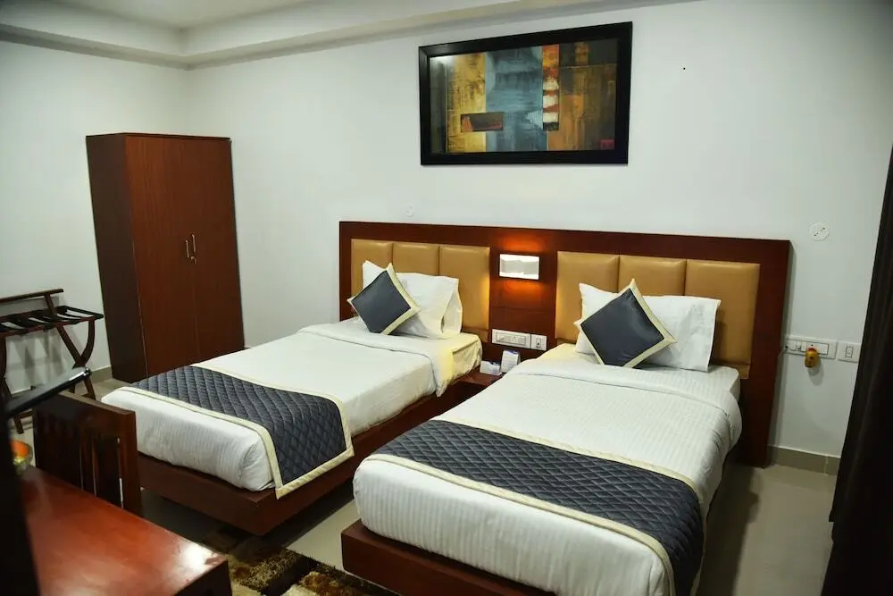 Колката: The Altruist Business Stays - New Town, Kolkata