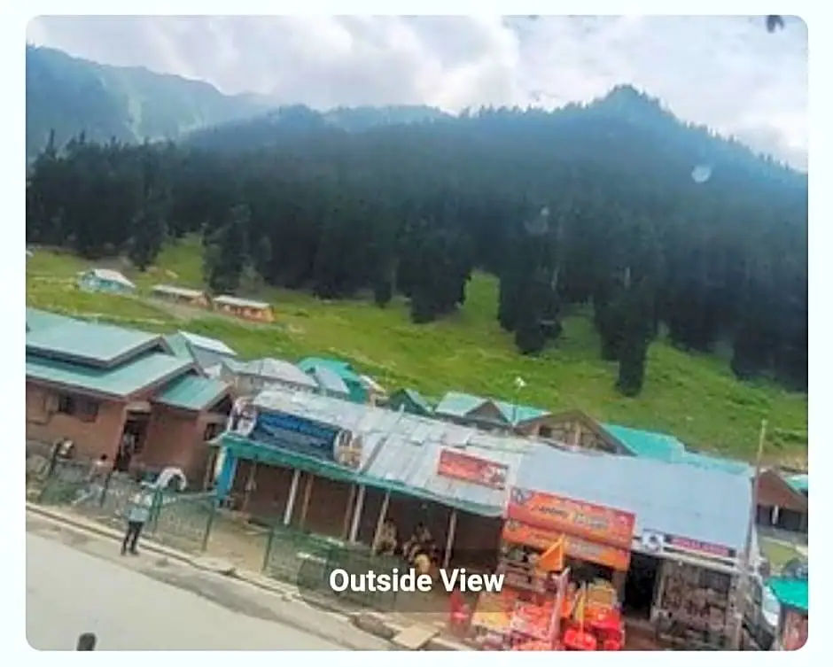 Пахалгам: Hotel Sonmarg And Restaurant