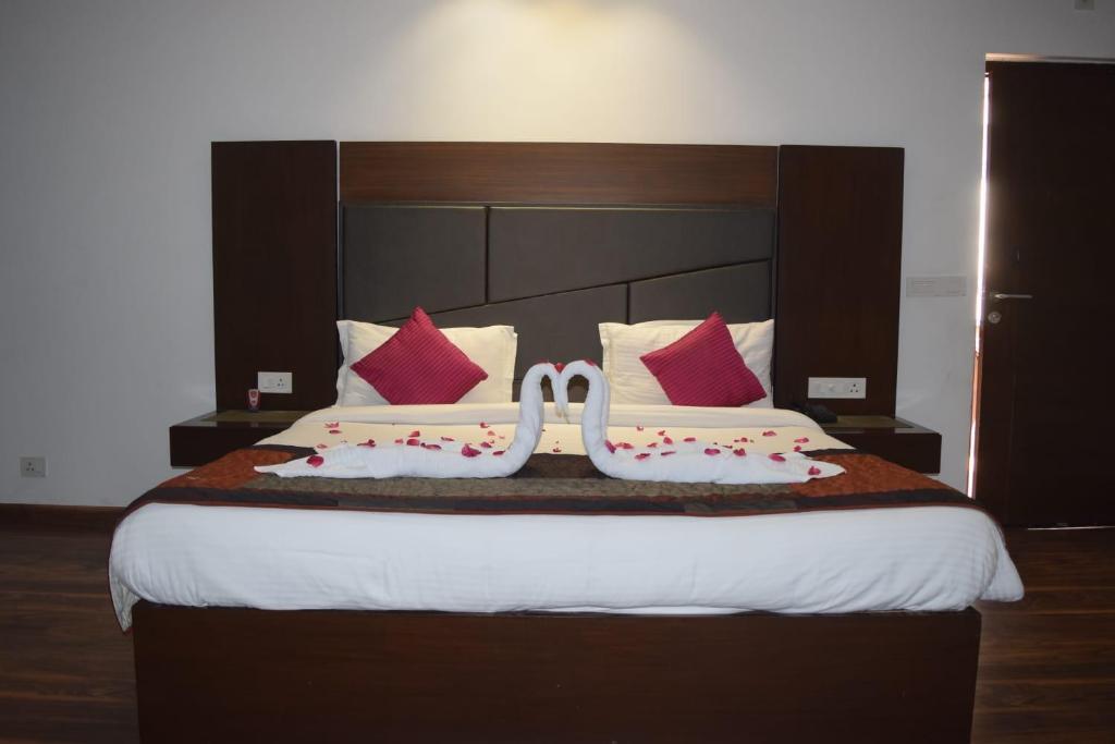 Наинитал: Uttrakhand Paradise Resort