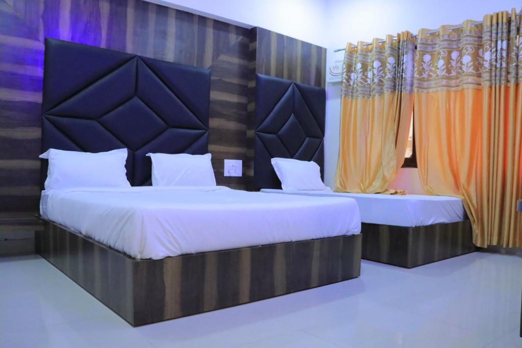 Амритсар: hotel novelty inn