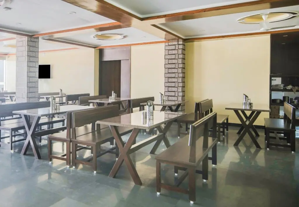 Удаипур: Hotel Jai Hind By OYO Rooms