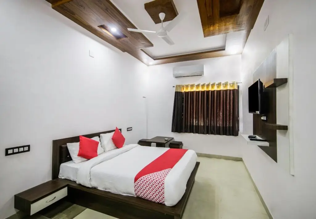 Удаипур: Hotel Jai Hind By OYO Rooms