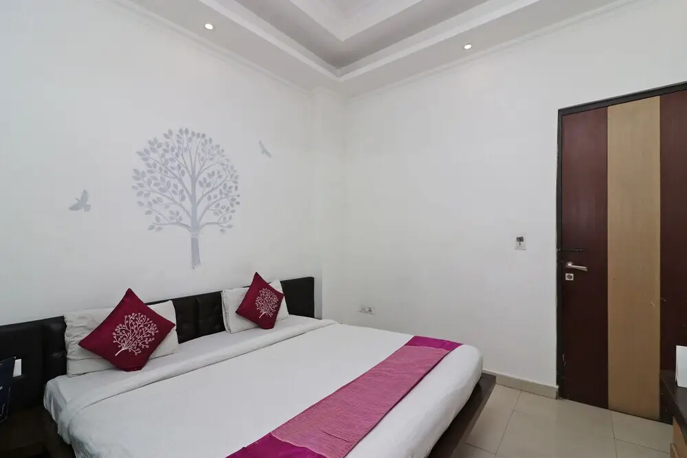 Газиабад: Hotel Crown Palace By OYO Rooms