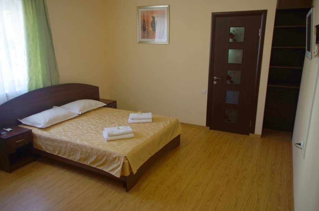 Рыбачье: Guest House Ayat