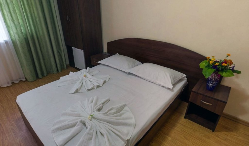 Рыбачье: Guest House Ayat